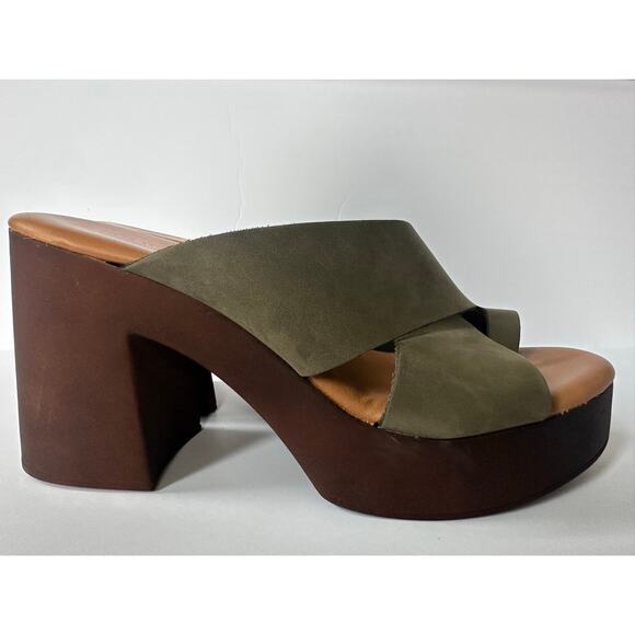 Donald J. Pliner Olive Green Platform Sandals - Picture 3 of 9